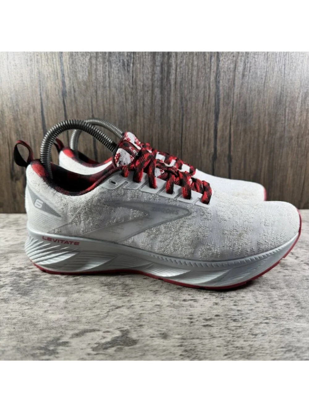Brooks Levitate Run Merry Limited Edition Christmas Snowflake Running Shoes 7.5